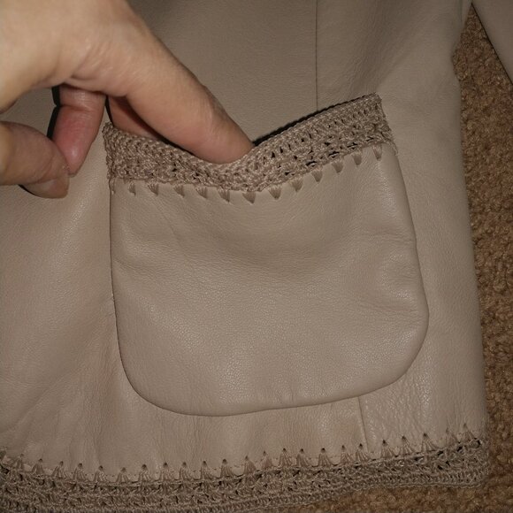 Nine West: Taupe/Nude Butter Soft Leather Blazer/Jacket W/Crochet Trim - Size L - Picture 7 of 10